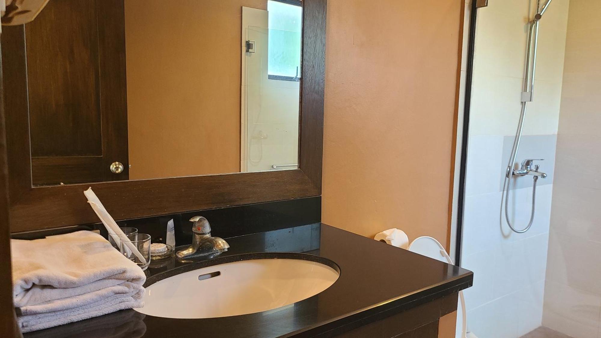 Coralpoint Gardens Suites & Residences Lapu-Lapu City Eksteriør bilde