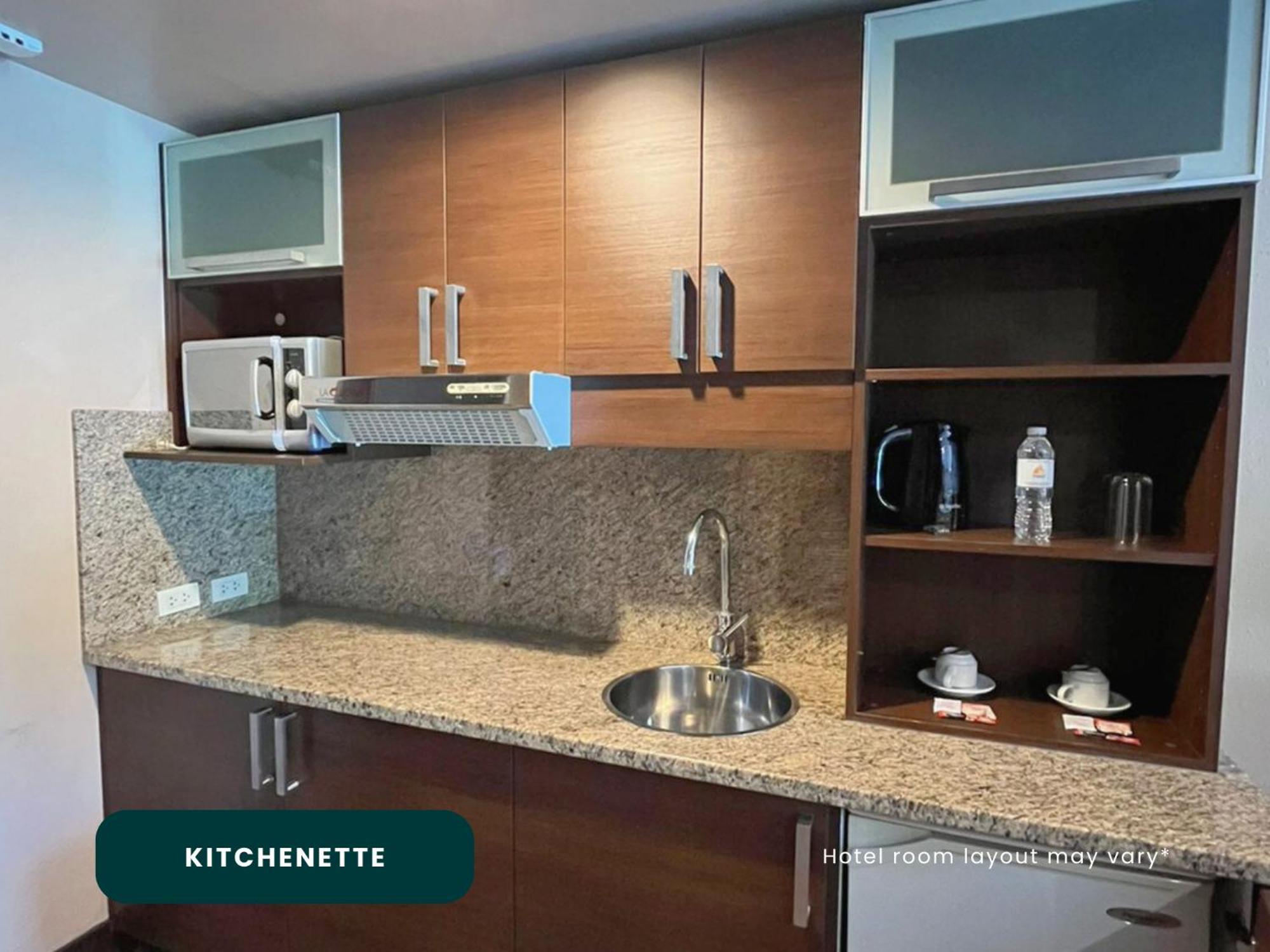 Coralpoint Gardens Suites & Residences Lapu-Lapu City Eksteriør bilde
